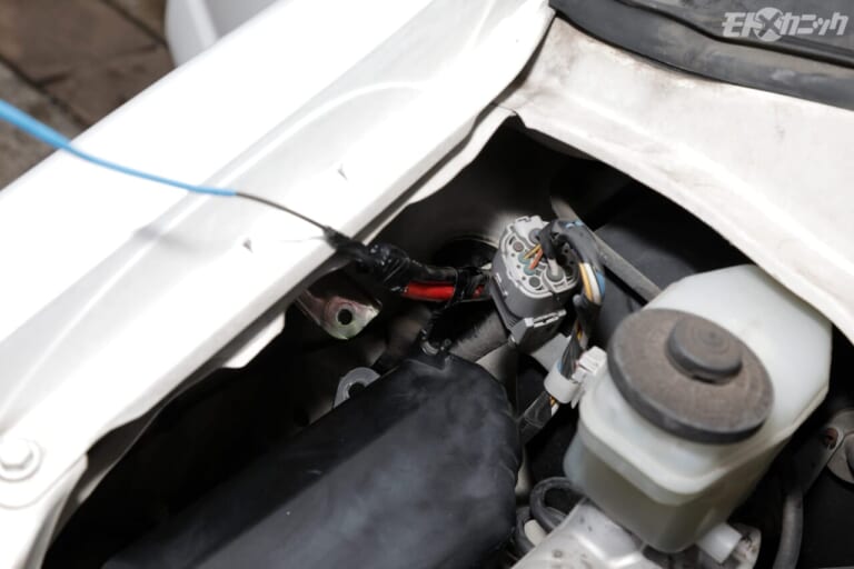 ヒーロー電機｜ケーブル配線｜【車中泊にも】マルチ型バッテリーターミナルでトランポ車載のポタ電を安全充電＜DIY電気工作の必須テクニック＞