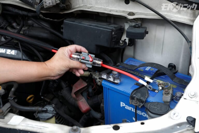 ヒーロー電機｜ブレーカー追加｜【車中泊にも】マルチ型バッテリーターミナルでトランポ車載のポタ電を安全充電＜DIY電気工作の必須テクニック＞