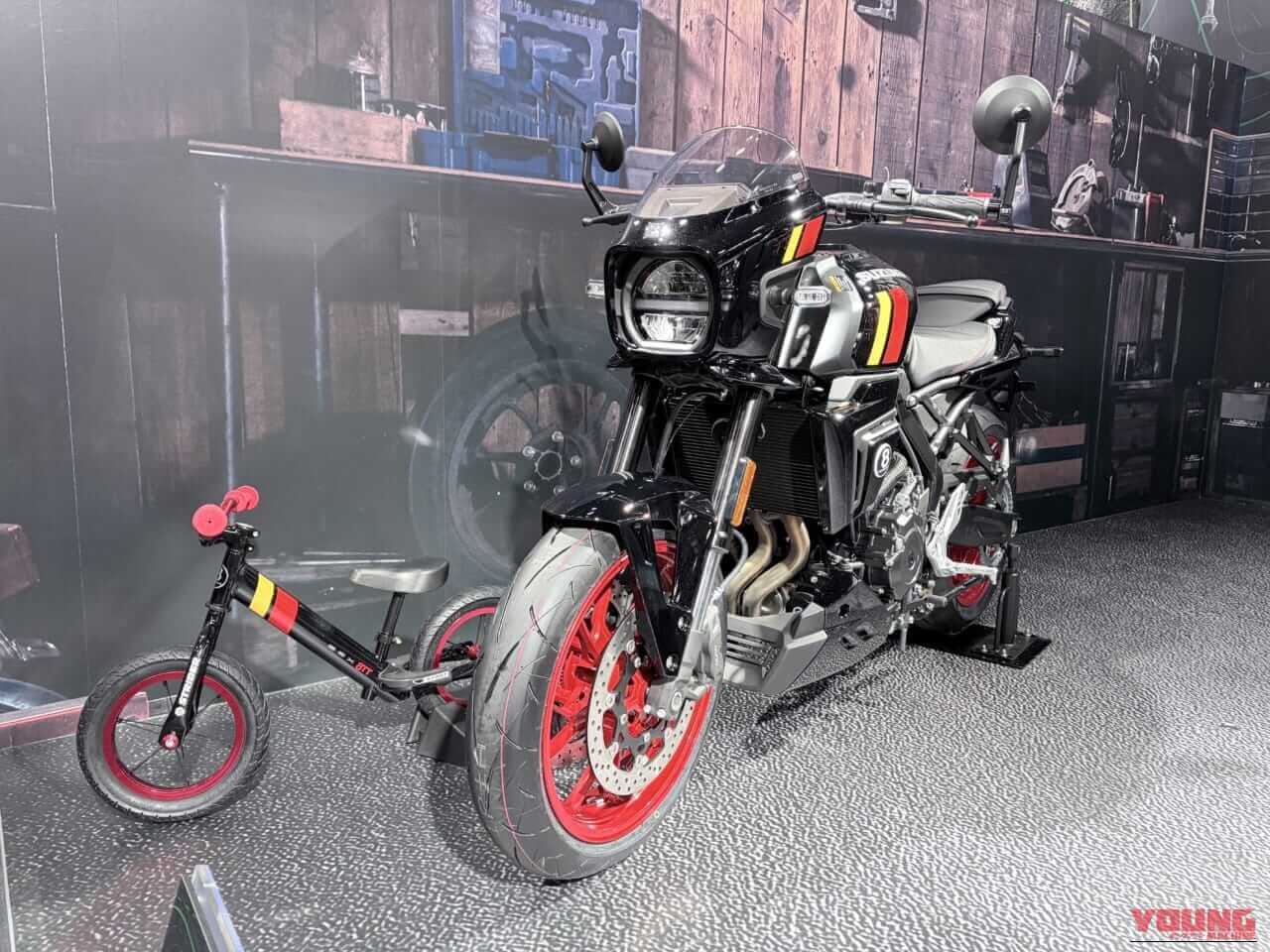 SUZUKI GSX-8TT｜【ショーモデル】スズキ(SUZUKI)DR-Z4S モンハンコラボ「セクレト」仕様を徹底解剖! 東京オートサロン2026で見た細部のこだわり