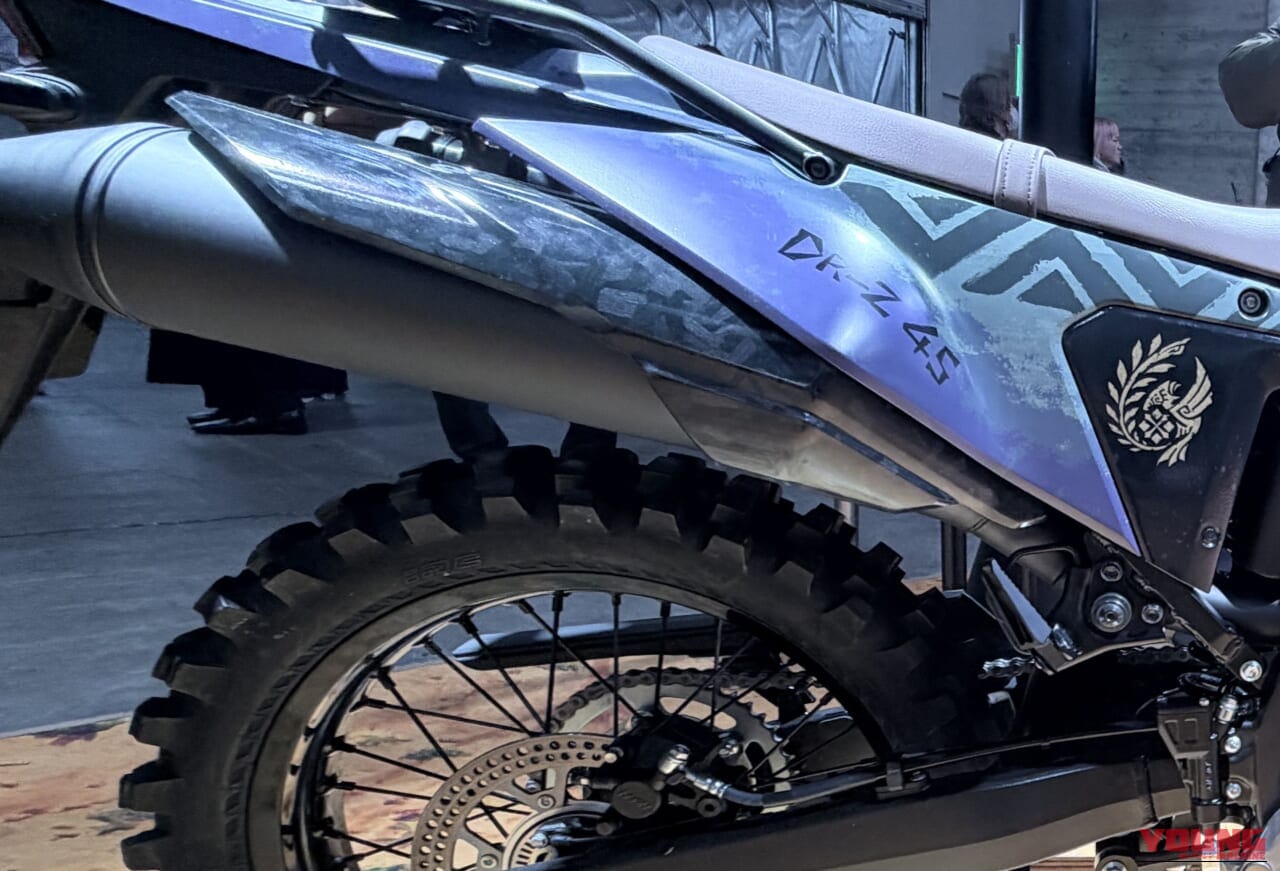 SUZUKI DR-Z4S|【ショーモデル】スズキ(SUZUKI)DR-Z4S モンハンコラボ「セクレト」仕様を徹底解剖! 東京オートサロン2026で見た細部のこだわり