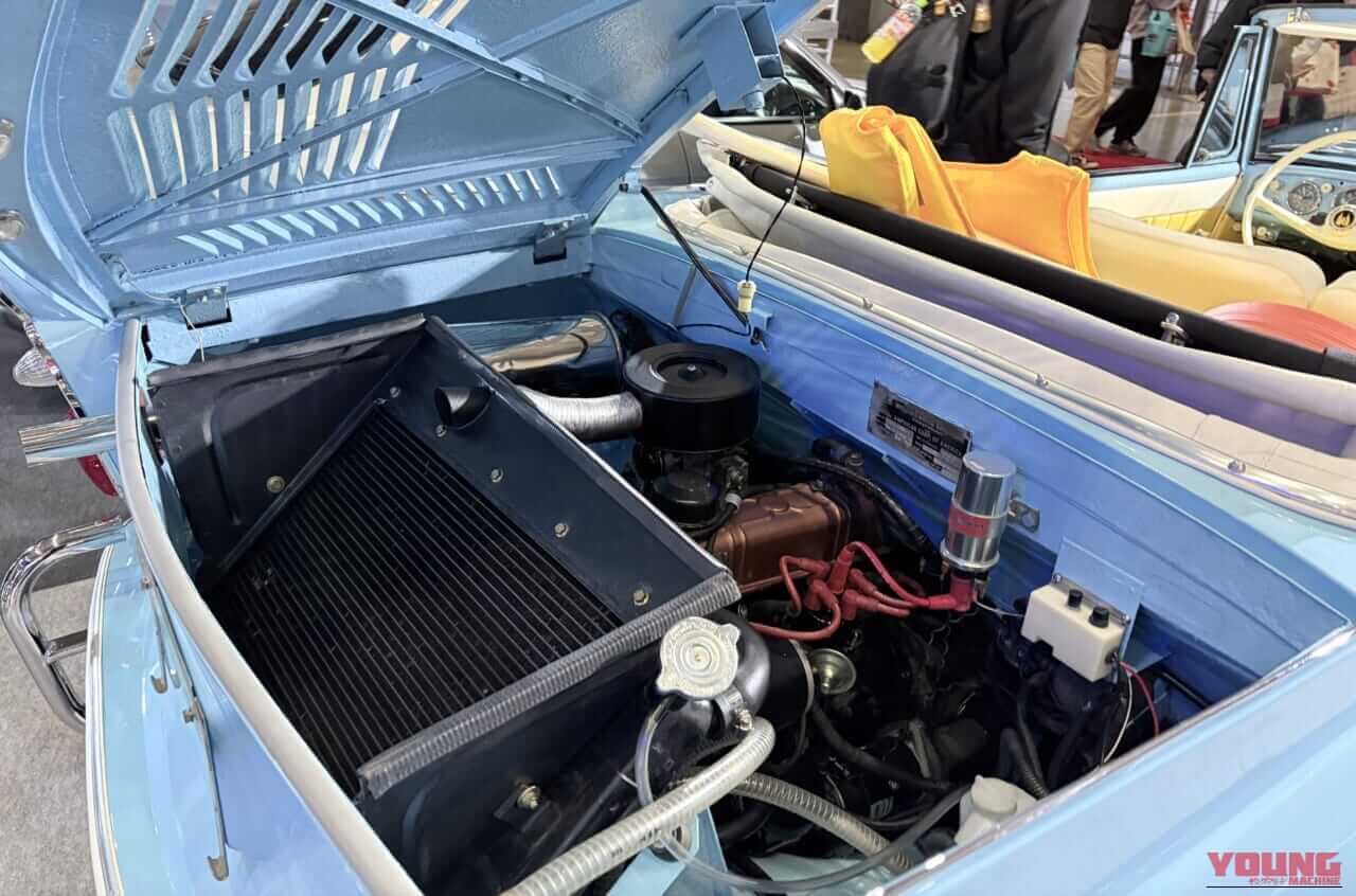 AMPHICAR 770|【海外レア車】1960年代の西ドイツ製水陸両用車「アンフィカー770」を東京オートサロン2026で発見:陸上113km/h、水上7ノットで駆ける!