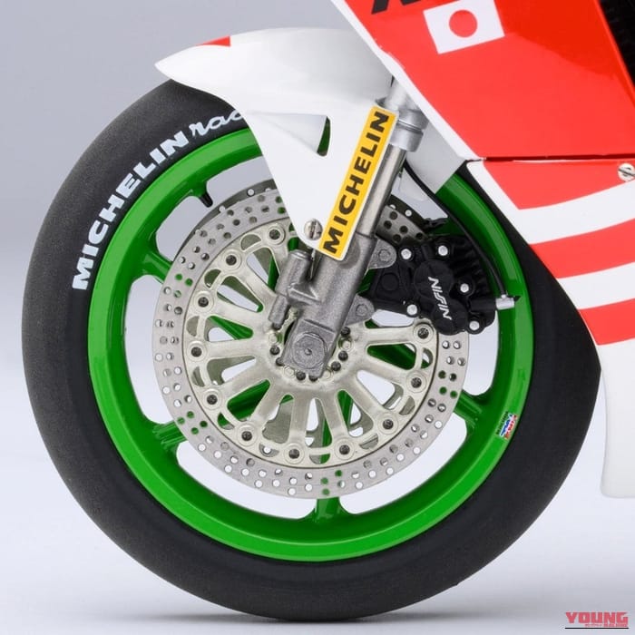 AUTOART HONDA NSR500 WGP500 #56|【バリバリ伝説】巨摩郡のNSR500が1/12スケールモデルで登場! オートアート製・ヘルメット付属の充実ぶり