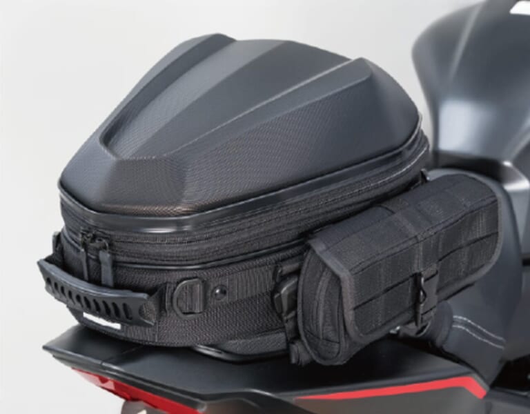 シェルシートバッグＭ｜【新商品】 “使えるスポーツシェイプ”拡張機能ありのPCシートバッグ「シェルシートバッグＭ」がタナックスから新発売！