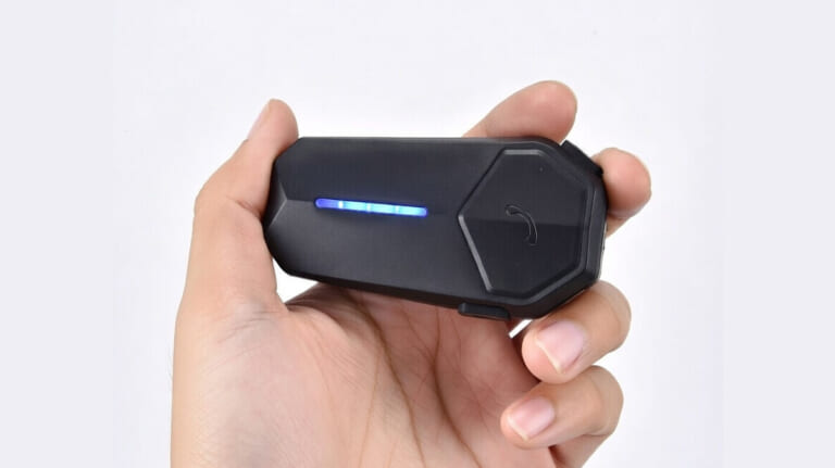 高機能で高コスパ。大容量バッテリーで55時間連続駆動。IPX6レベルの防水性能を実現、ノイキャンまで搭載した「id-MOTO-K1」が新登場