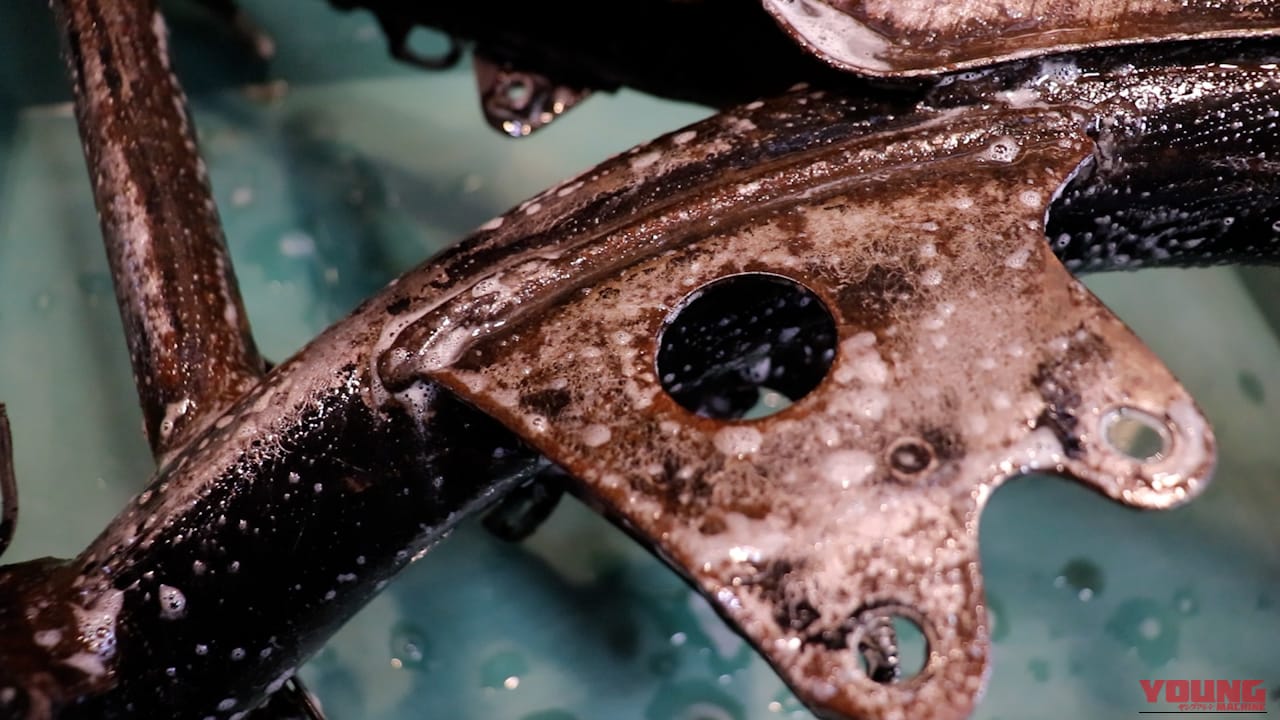 【DIY整備】サビ落とし革命! 削らずに落とせるハケ塗りサビ取り剤を使ってみたら効果的すぎた｜【DIY整備】サビ落とし革命! 削らずに落とせるハケ塗りサビ取り剤を使ってみたら効果的すぎた