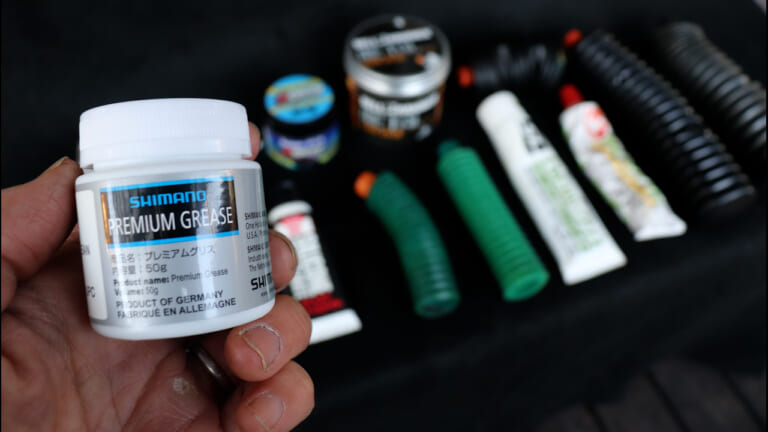 【DIY整備のポイント】グリス沼を回避せよ! はじめにひとつだけ買うとしたら何を選べばいい?｜【DIY整備のポイント】グリス沼を回避せよ! ひとつだけ買うとしたら何を選ぶべきか教えます