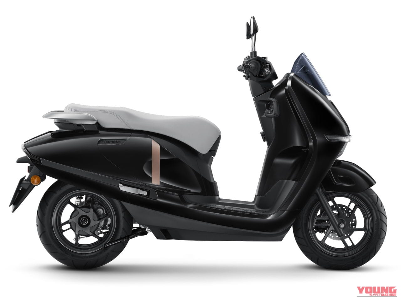 |ホンダ初のリン酸鉄系バッテリー採用! ホンダが110cc相当の電動スクーター「UC3」をタイとベトナムに投入