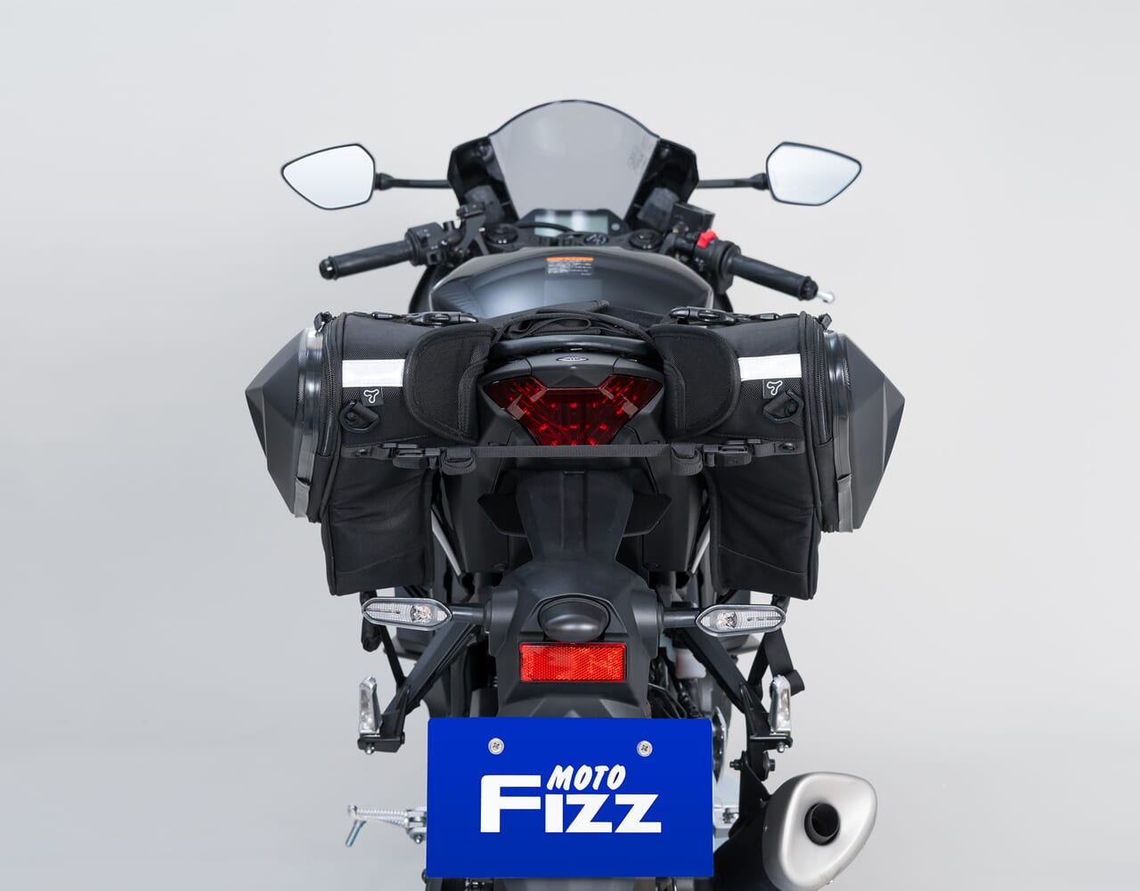 カービングシェルケース2SS|〈新商品〉フェンダーレス車対応のステー不要PCサイドバッグ「カービングシェルケース2SS」がタナックスから発売