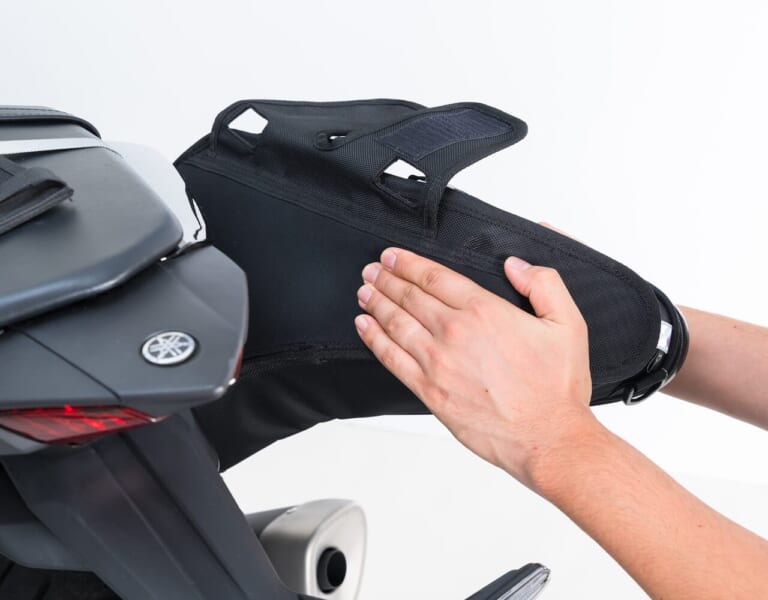 カービングシェルケース2SS｜〈新商品〉フェンダーレス車対応のステー不要PCサイドバッグ「カービングシェルケース2SS」がタナックスから発売