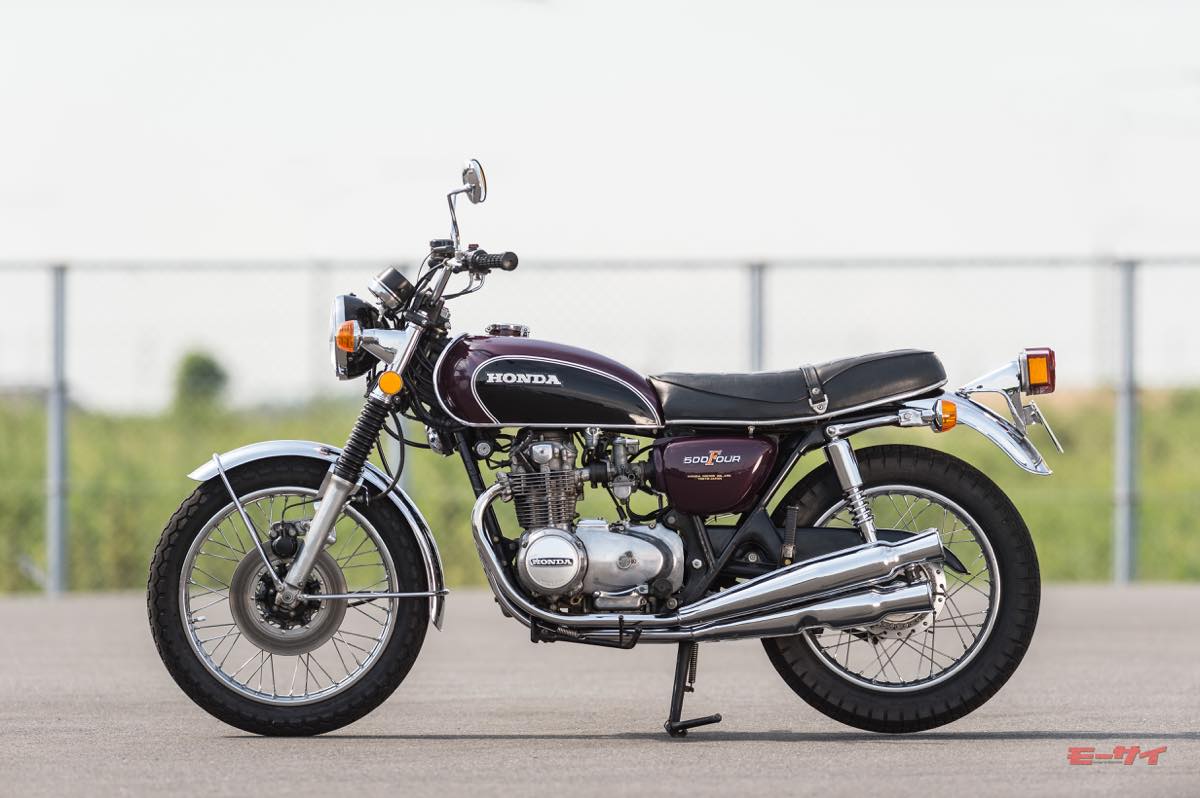 ホンダ｜CB500FOUR｜1971年｜高性能至上主義に一石を投じた！「静かなる男のための500」【ホンダドリームCB500FOUR（1971）回顧試乗】