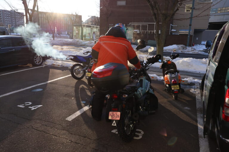 エリーパワー｜HY93-C｜北海道テスト｜最北端の宗谷岬ツーリングでリチウムイオンバッテリーの性能を過酷低温テスト！【エリーパワー HY93-Cをマイナス気温に持ち込む】