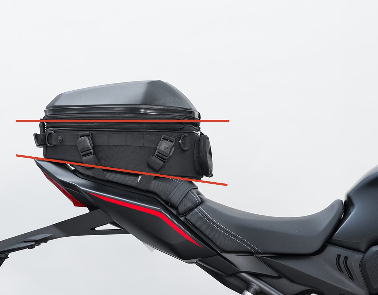 シェルシートバッグＭ｜【新商品】 “使えるスポーツシェイプ”拡張機能ありのPCシートバッグ「シェルシートバッグＭ」がタナックスから新発売！