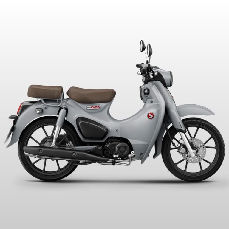 ホンダ｜スーパーカブC125｜タイ仕様｜2026年モデル｜ブラウンシートの銀/灰が新登場！ ホンダ「スーパーカブC125」新型2026年モデルはクラフトマンシップを前面に【海外】
