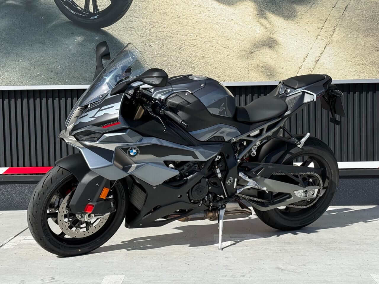 ｜レンタルBMWで琵琶湖をぐるりと一周。オープンから3年目となるモトラッドミツオカ滋賀の新たな観光提案