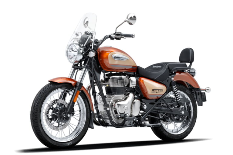 ロイヤルエンフィールド｜メテオ350 サンダウナー スペシャルエディション｜簡易ナビが全車装備に！ ロイヤルエンフィールドが新型クルーザー「メテオ350」を発表、A＆SクラッチやUSB-C急速充電ポート、LEDライトも
