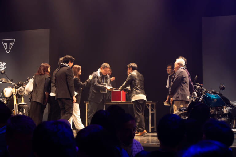 【イベント】ダレノガレ明美がトライアンフの新アンバサダーに! 大型を駆るガチのバイク愛を語る｜【トライアンフ(Triumph)イベント】ダレノガレ明美が新アンバサダーに! 大型を駆るガチのバイク愛を語る