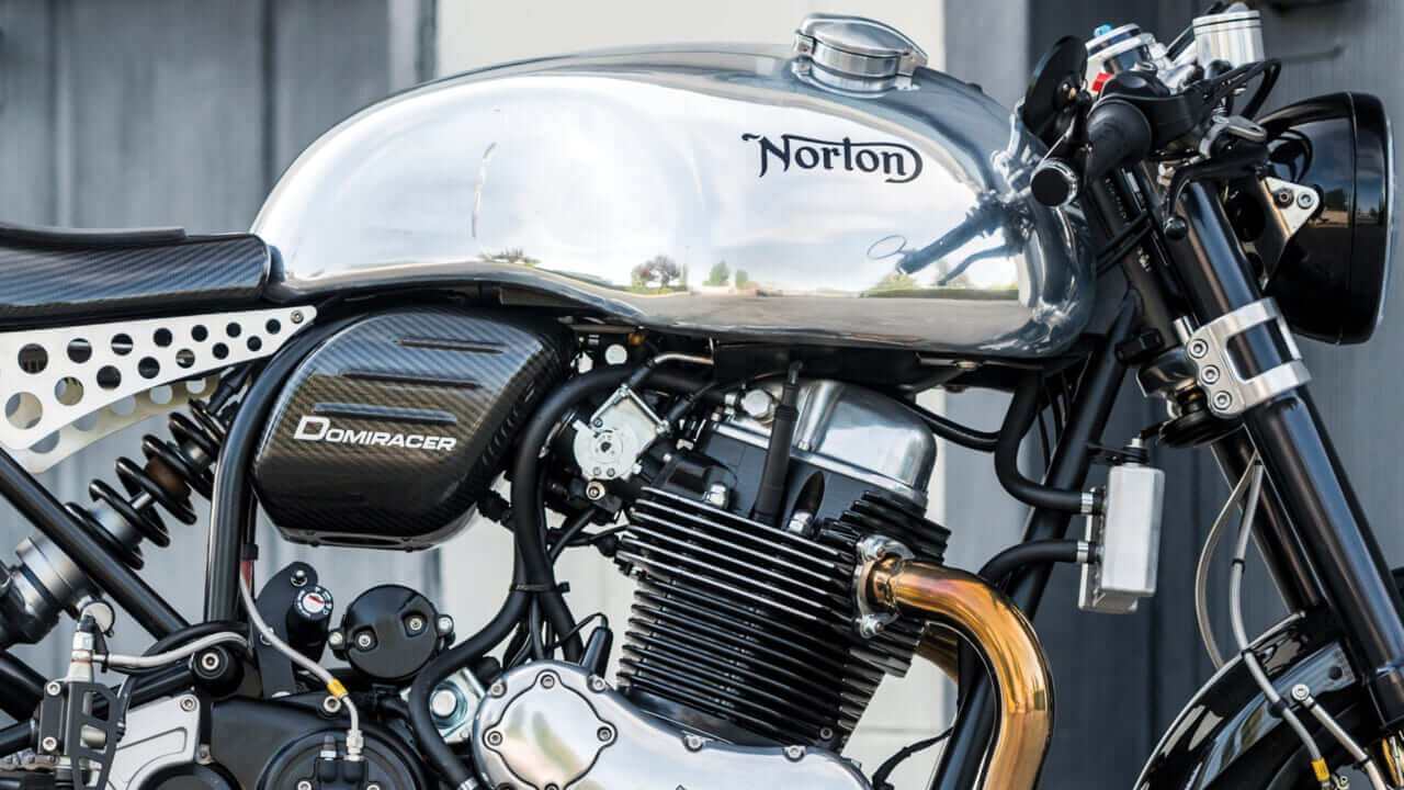 ノートン「ドミレーサー」とは？伝説の限定50台モデルの歴史と中古市場の価値を徹底解説