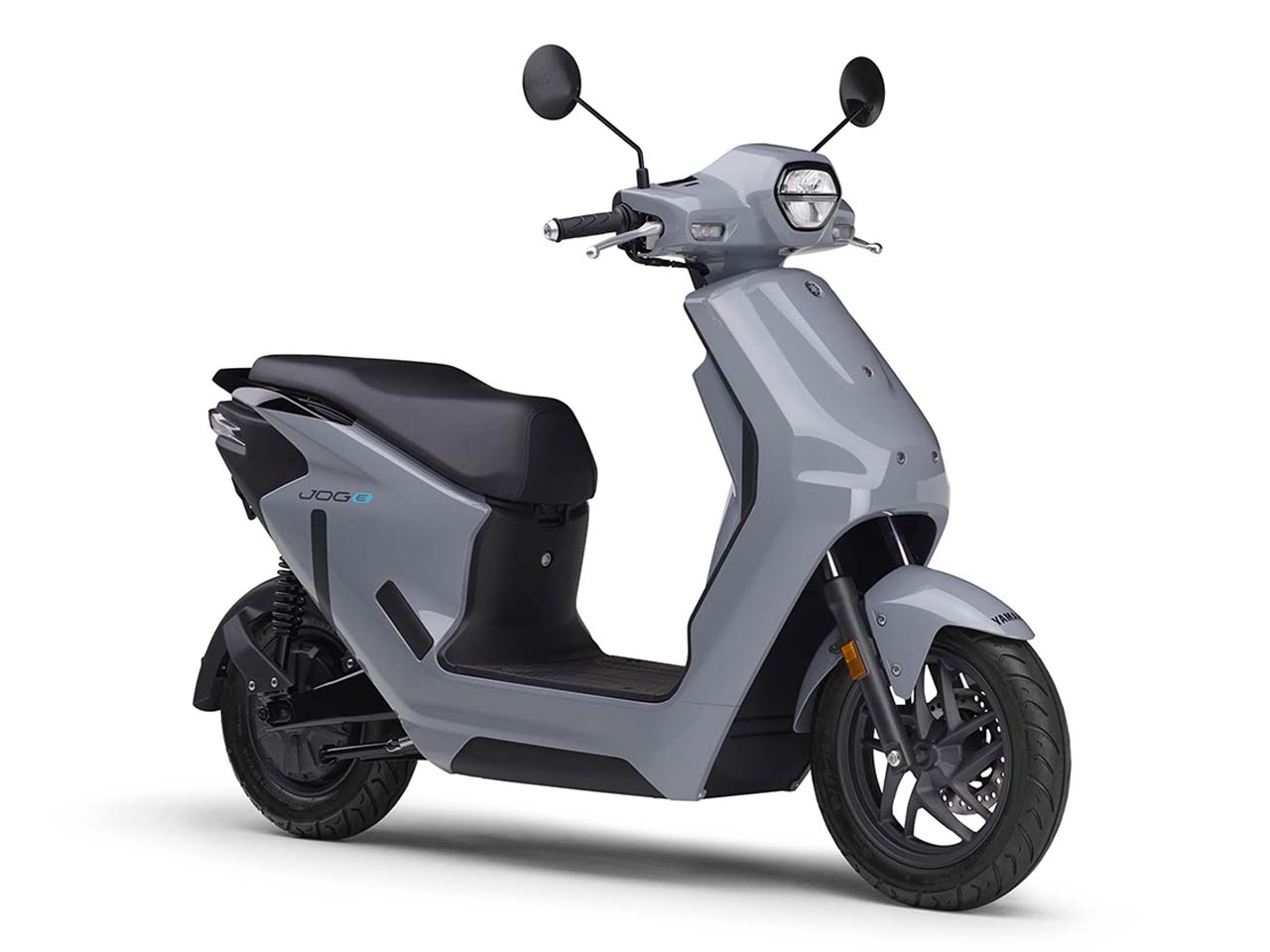 |【バッテリーを交換しながら走り回れ!】ヤマハの新型電動スクーター「JOG E」’25モデル試乗レポート