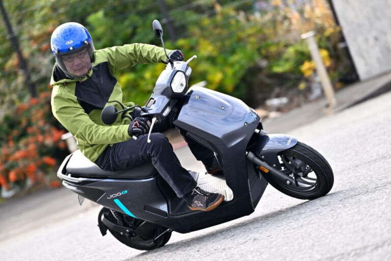 ヤマハ|JOG E|【バッテリーを交換しながら走り回れ!】ヤマハの新型電動スクーター「JOG E」’25モデル試乗レポート