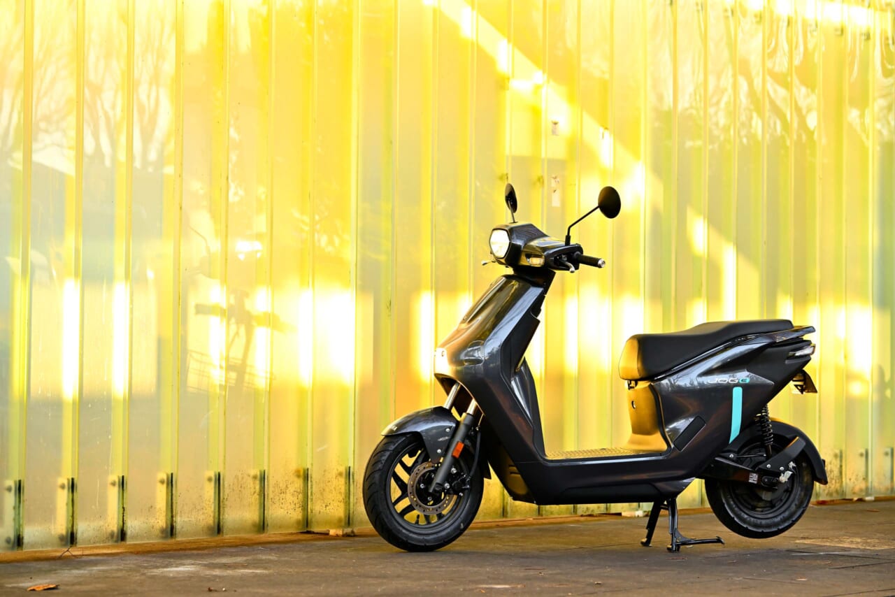 ヤマハ|JOG E|【バッテリーを交換しながら走り回れ!】ヤマハの新型電動スクーター「JOG E」’25モデル試乗レポート