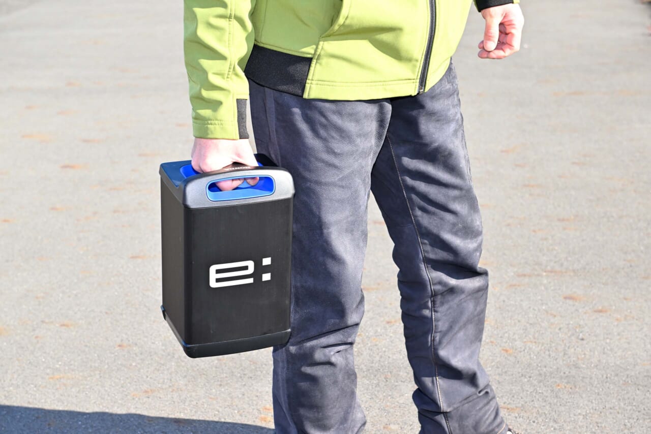 ヤマハ|JOG E|【バッテリーを交換しながら走り回れ!】ヤマハの新型電動スクーター「JOG E」’25モデル試乗レポート