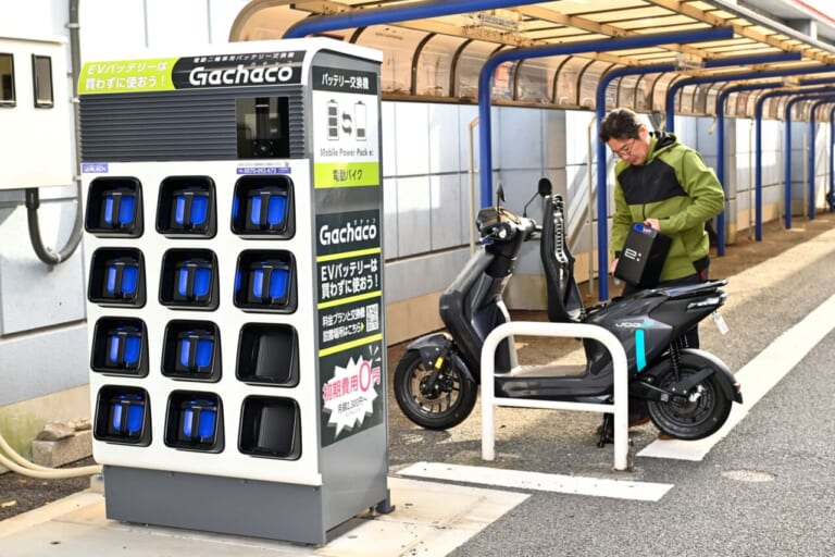 ヤマハ|JOG E|【バッテリーを交換しながら走り回れ!】ヤマハの新型電動スクーター「JOG E」’25モデル試乗レポート