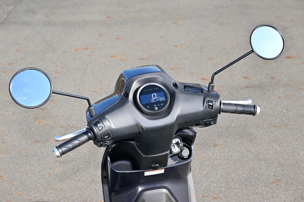 |【バッテリーを交換しながら走り回れ!】ヤマハの新型電動スクーター「JOG E」’25モデル試乗レポート