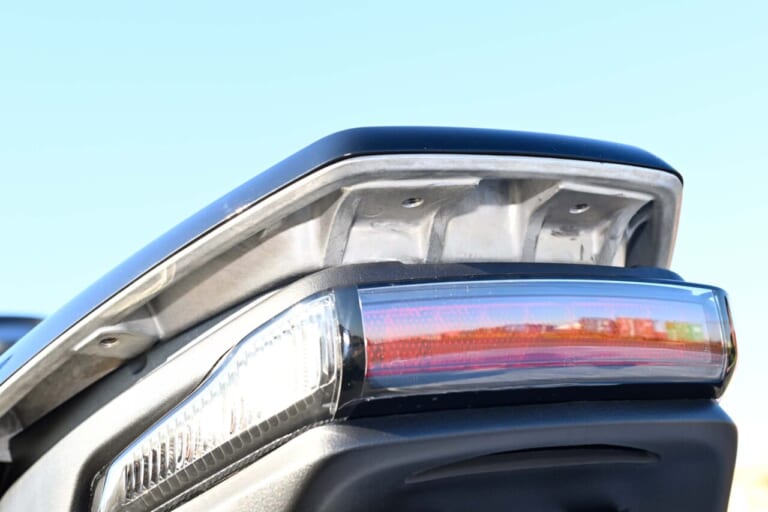 ヤマハ|JOG E|【バッテリーを交換しながら走り回れ!】ヤマハの新型電動スクーター「JOG E」’25モデル試乗レポート