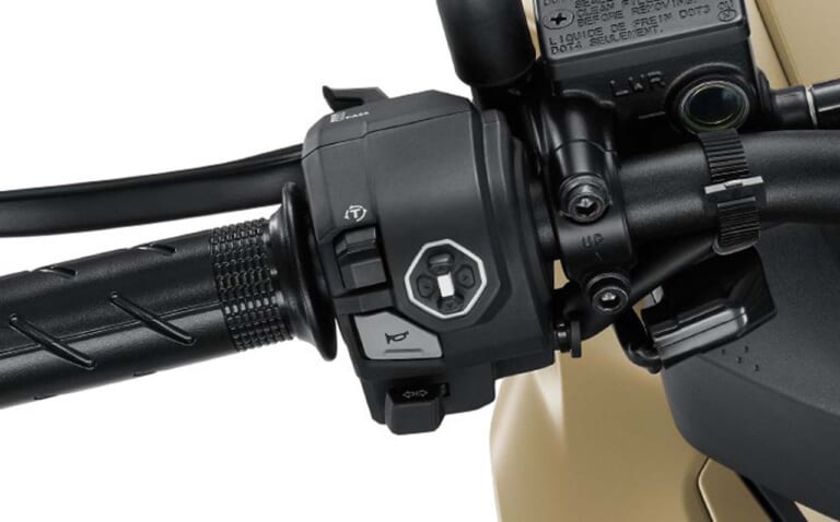 ホンダ|ADV160|タイ仕様|2026年モデル|ホンダ新型「ADV160」登場! 5インチTFTを採用、“ブラックエディション”も新設定の軽二輪スクーター【海外】