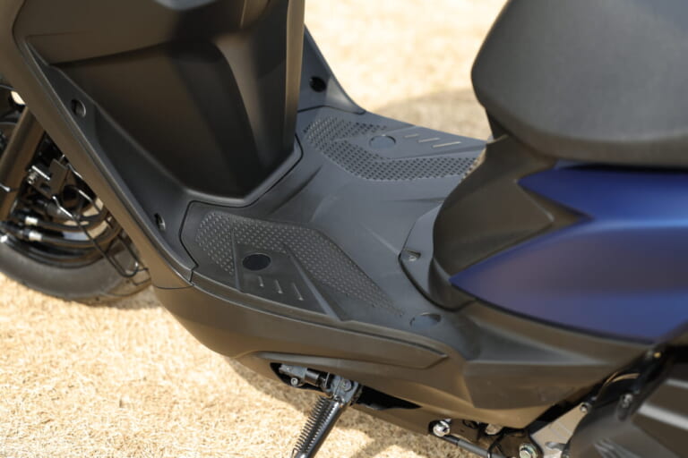 JOG ONE｜【国内最速試乗】ヤマハJOG ONE：同社初の“新基準原付”、すでに5000台も受注された人気の秘密とは!?