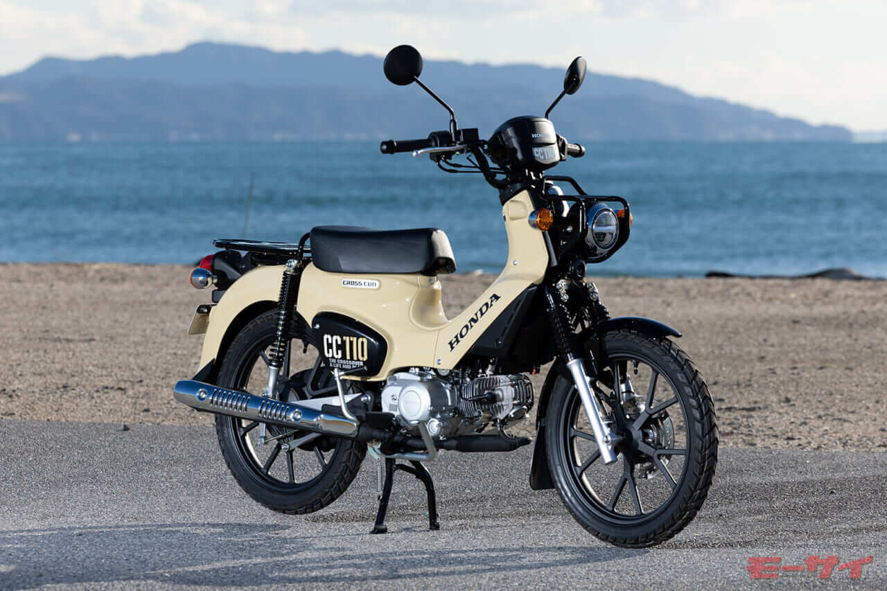 ホンダ｜クロスカブ110 Lite｜試乗インプレッション｜【新基準原付】女性ライダーがクロスカブ110Liteに試乗! クロスカブ50と比較して乗りやすいのはどっち？