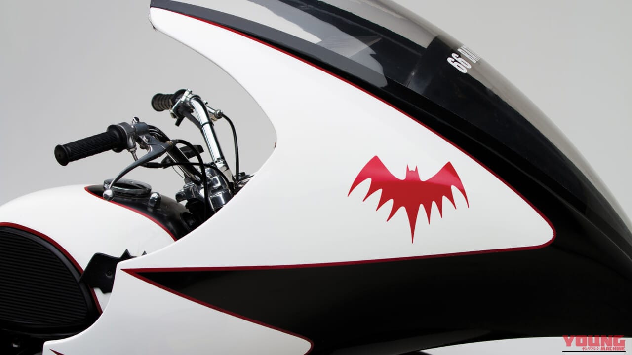 「えっ、50年前のヤマハのバイクが?」「これ本物なのか」防弾仕様(設定)の当時ものが1966年からタイムスリップ!