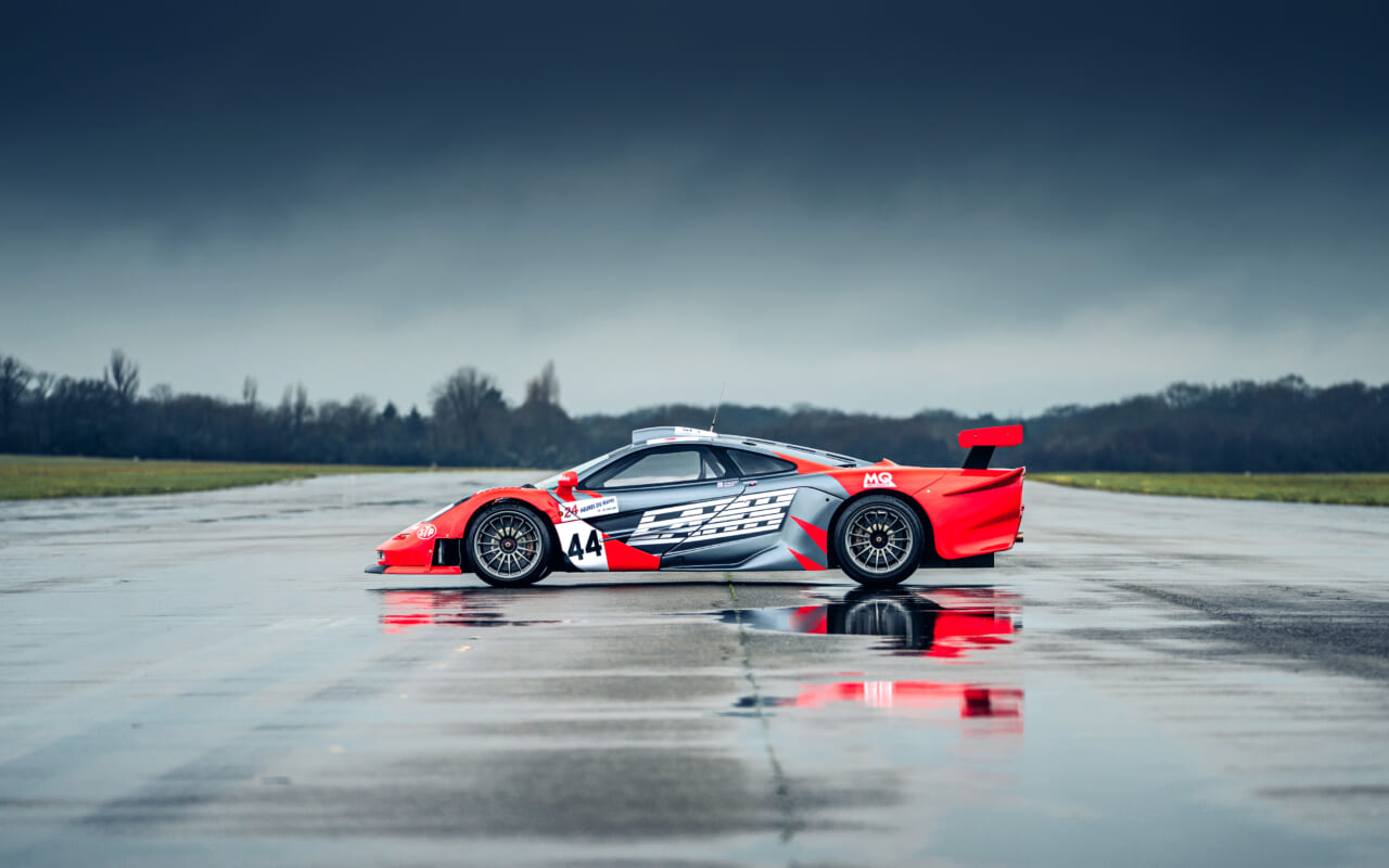 ｜予想価格は32億円超！土屋圭市がル・マンを戦った「マクラーレンF1 GTR」が競売に。伝説のロングテールはなぜ“最強”と呼ばれたのか