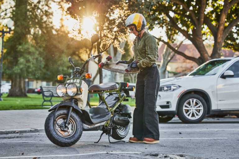 HONDA RUCKUS|【朗報】あの伝説のスクーター「ズーマー」は生きていた! 北米ホンダが放つ「Ruckus」2025年モデルが最高にクールな理由