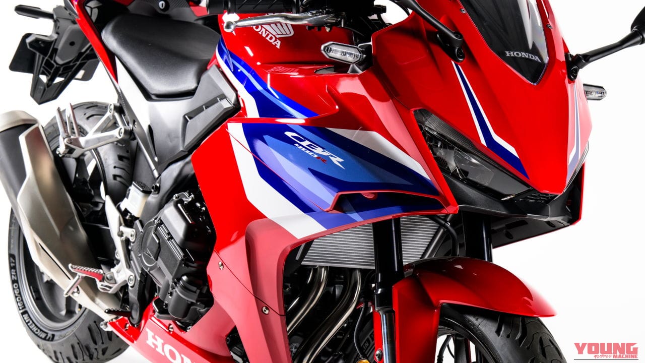 初公開!! ホンダ「CBR400R E-Clutch」がモーターサイクルショーに出展される!