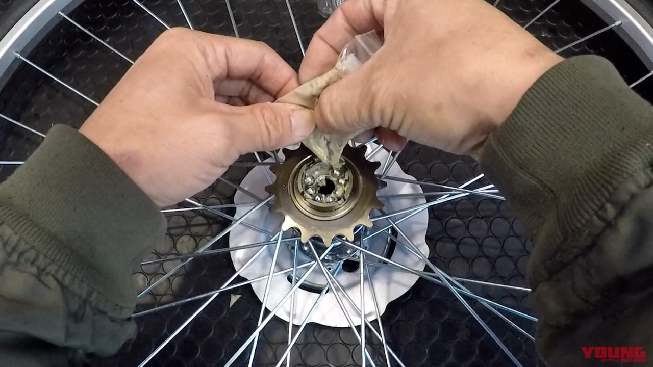 【DIY整備の裏技】小さいボールベアリングの超簡単インストール方法:「面倒くさい→もっとやりたい」になった!|【DIY整備の裏技】小さいボールベアリングの超簡単インストール方法:「面倒くさい→もっとやりたい」になった!