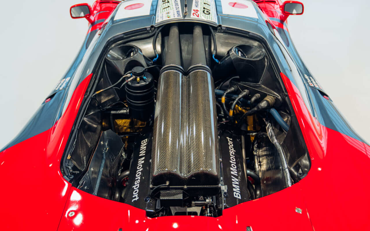 ｜予想価格は32億円超！土屋圭市がル・マンを戦った「マクラーレンF1 GTR」が競売に。伝説のロングテールはなぜ“最強”と呼ばれたのか