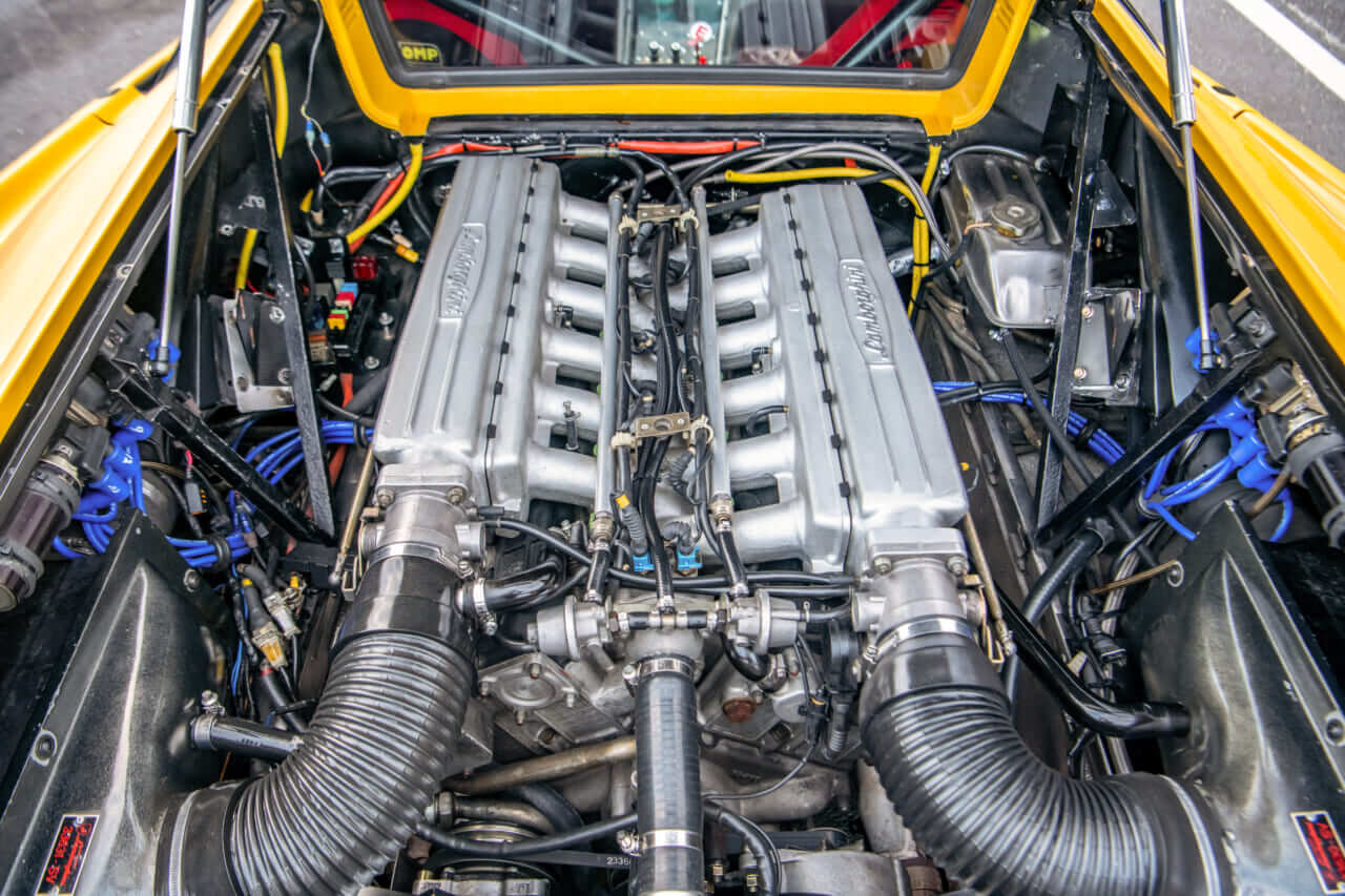 ｜日本で公道を走っていた!? ランボルギーニ初のレーサー「ディアブロSV-R」が1億円超えのワケ