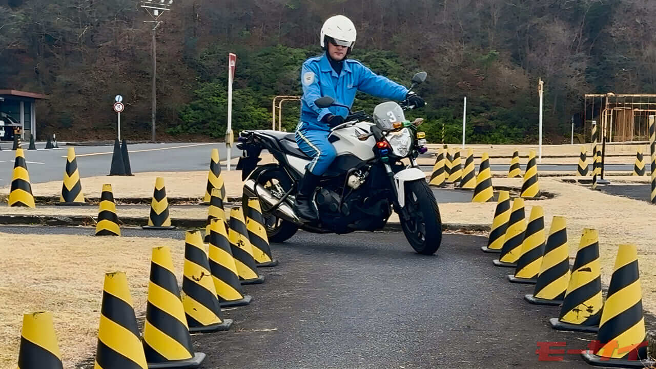 |「一生使わないと思ってた」「公道にそんな場面ない」現役指導員が語る“あの苦行”の意外すぎる意味とは