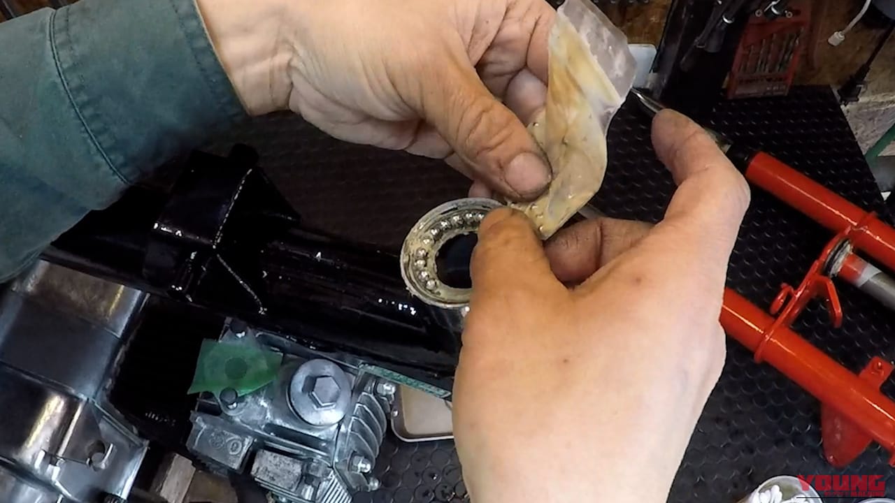 【DIY整備の裏技】小さいボールベアリングの超簡単インストール方法:「面倒くさい→もっとやりたい」になった!|【DIY整備の裏技】小さいボールベアリングの超簡単インストール方法:「面倒くさい→もっとやりたい」になった!
