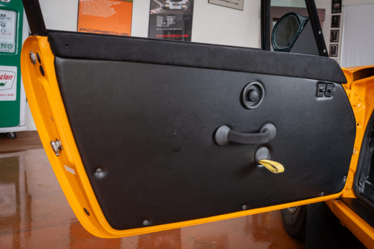 911サファリ・バイ・ルフトオート｜911ダカールに納得できない方へ──ポルシェ911サファリのレストアならどう？