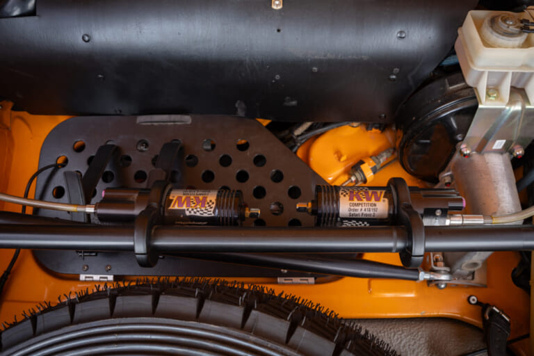 911サファリ・バイ・ルフトオート|911ダカールに納得できない方へ──ポルシェ911サファリのレストアならどう?