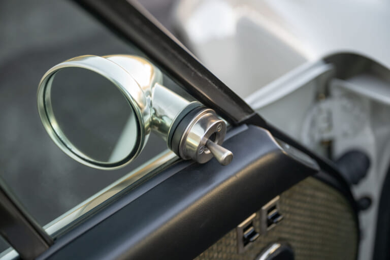 ポルシェ 964｜ノヴァート コミッション｜シンガー｜サザビー｜1億8000万円が標準的?! 空冷ポルシェ911を“レストモッド”した「ノヴァート・コミッション」byシンガー