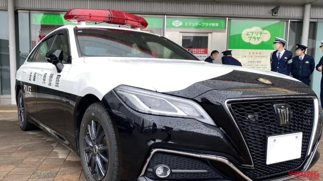 |「まさか…」「そんなのアリ?」気がつけばミラー越しにピタリと張り付くセダン。