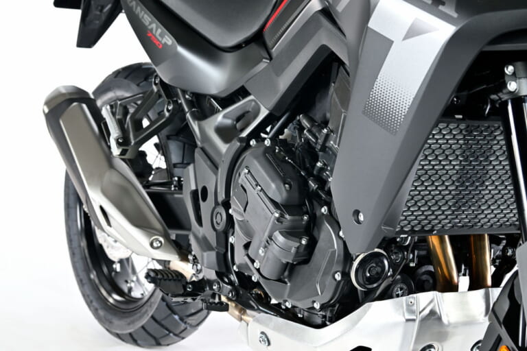 ホンダ|CB750ホーネット|海外仕様|ホンダが大阪・東京・名古屋モーターサイクルショーの出展概要を発表! 電動ターボマシンやEクラッチ新搭載車、電動スポーツバイクなど展示