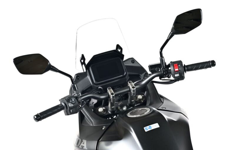 ホンダ｜CB750ホーネット｜海外仕様｜ホンダが大阪・東京・名古屋モーターサイクルショーの出展概要を発表！ 電動ターボマシンやEクラッチ新搭載車、電動スポーツバイクなど展示