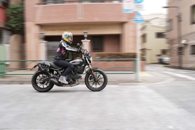 シュアラスターLOOPパワーショット|ドゥカティ・スクランブラーSixty2|シュアラスターLOOPパワーショット「ザ・体感!!」ドゥカティ・スクランブラーSixty2編