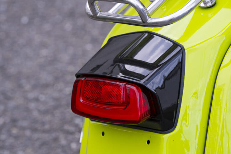 RoyalAlloy|ロイヤルアロイ|GP250SE|LEDテールランプ|【RoyalAlloy】鉄スクーターの質感と現代技術が融合・GP250SE