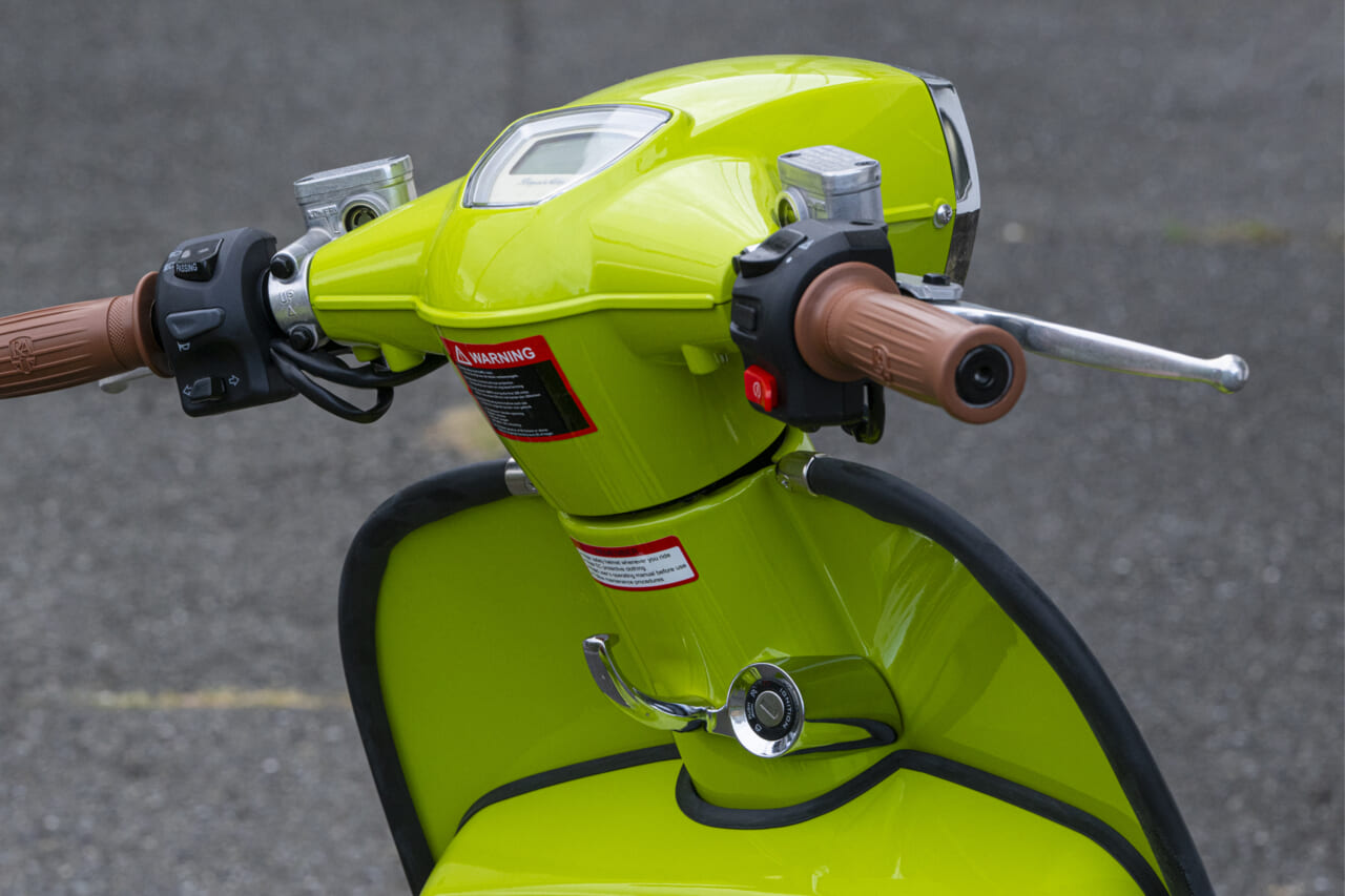 RoyalAlloy|ロイヤルアロイ|GP250SE|ハンドル|【RoyalAlloy】鉄スクーターの質感と現代技術が融合・GP250SE