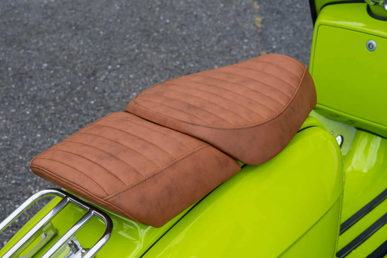 RoyalAlloy|ロイヤルアロイ|GP250SE|シート|【RoyalAlloy】鉄スクーターの質感と現代技術が融合・GP250SE